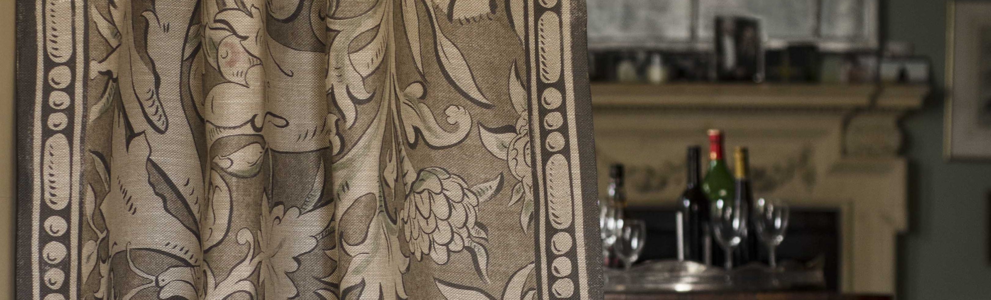 <p>Bacchus Malt curtain, fabric and wallpaper.</p>