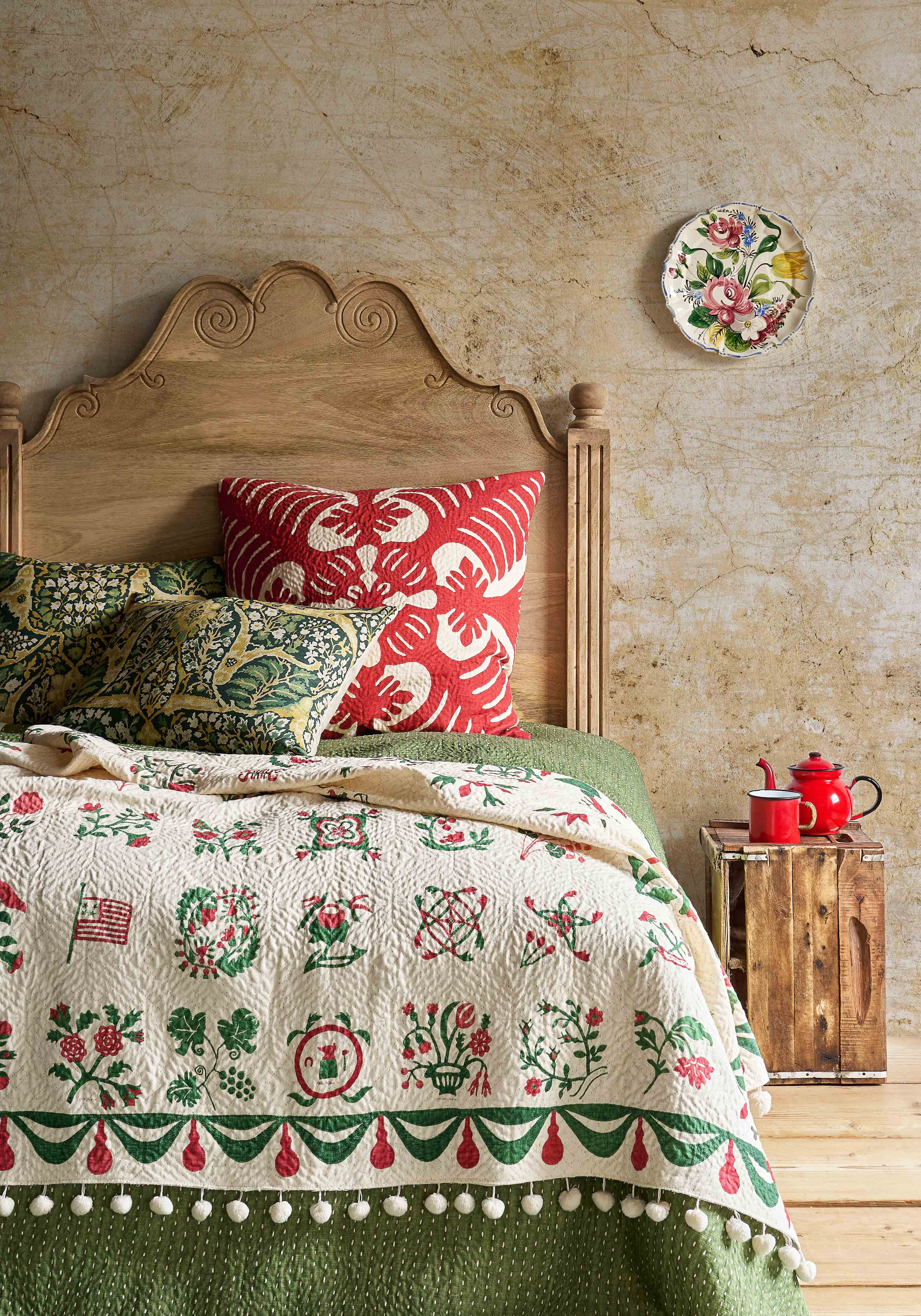 libertyville quilt in bedroom, lewis and wood